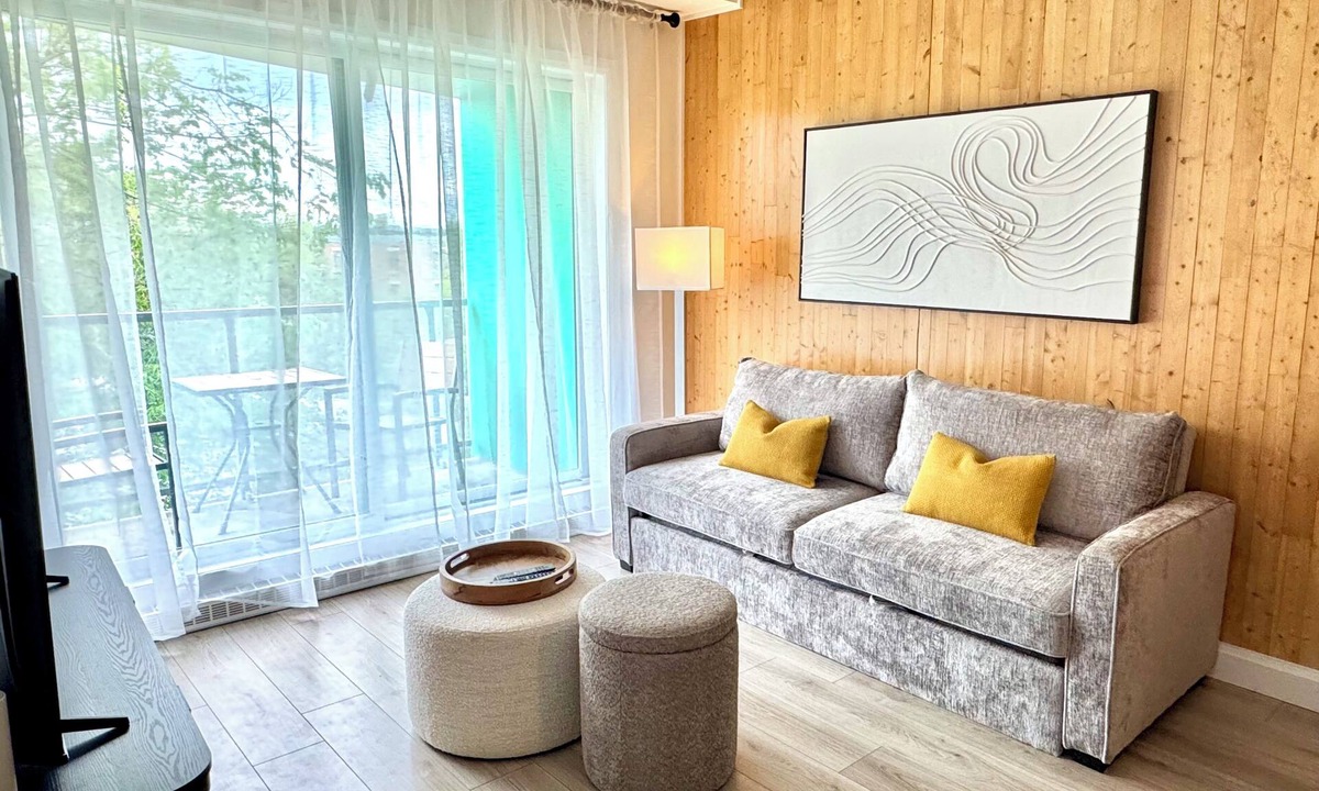 La Cite-Limoilou Condo | L'acadien, secure condo, gym, balcony and terrace