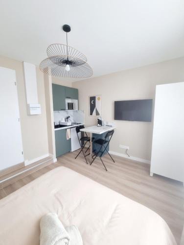 Quartier Hyper-Centre Apartment | L'Aiglon de Foch 3 #ACCES FAC#