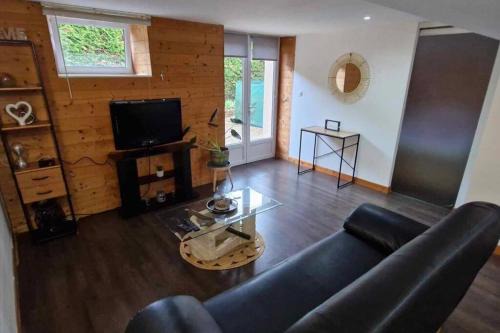 Saint-Etienne-du-Bois Apartment | L'Ain-parfait