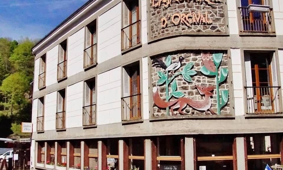 Orcival Bed & Breakfast | L'Ajasserie D'Orcival