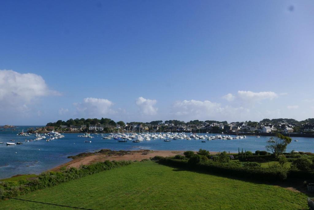 Perros-Guirec Hotel | L'Albatros