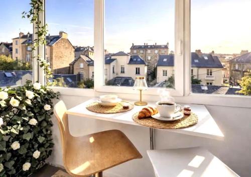 Dinan - Saint-Malo Apartment | L'Anatole - Loggia & Garage Privé - Centre Ville
