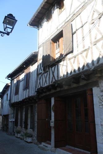 Casteljaloux Apartment | L' Ancien Relais de Poste - Margot