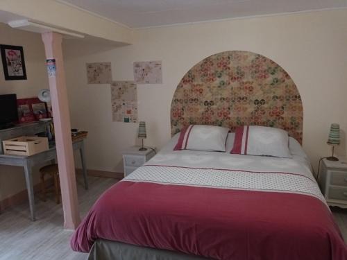 Oradour-sur-Glane House | l'ancienne épicerie