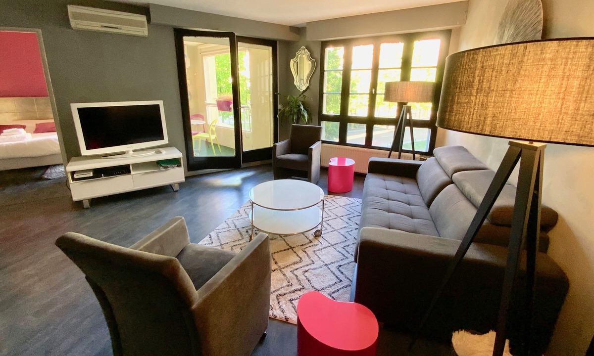 Antigone Apartment | L' Antigone- Climatisation, Wifi et Parking !