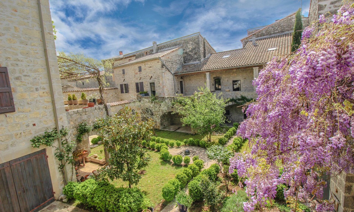 Casteljau Bed & Breakfast | L'Antre de Pierres - bed and breakfast and gites - Ardèche Méridionale