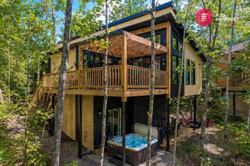 Pont-Rouge House | L'Apogée - Chalet avec Spa privé Lit king Cinéma maison à Pont Rouge - Resort près de Québec