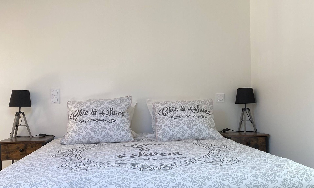 Forcalquier Apartment | L'APPART MI VILLE MI CAMPAGNE