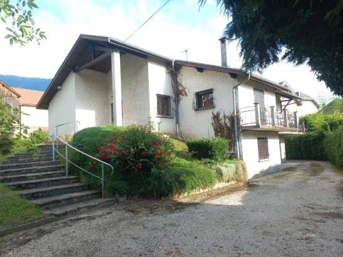 Saint-Martin-d'Uriage Apartment | l'appartement village