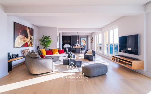 Republique Apartment | L'Appartement d Exception - Hyper Centre - 3 suites, Parking & Billard