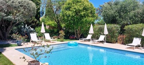 Roujan House | l appentis du chai