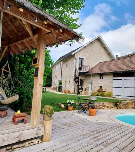 Saint-Marcel-Bel-Accueil House | L'Armandine