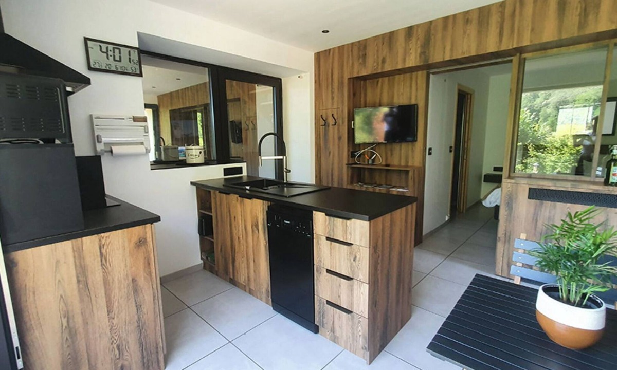 Saint-Genix-sur-Guiers Apartment | L'Arveysan