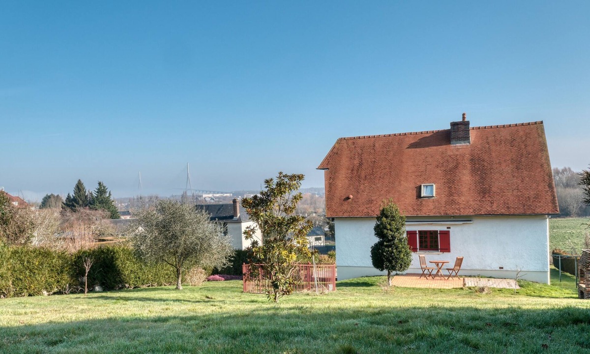 La Riviere-Saint-Sauveur House | L'Asylum - 1000 m² de jardin