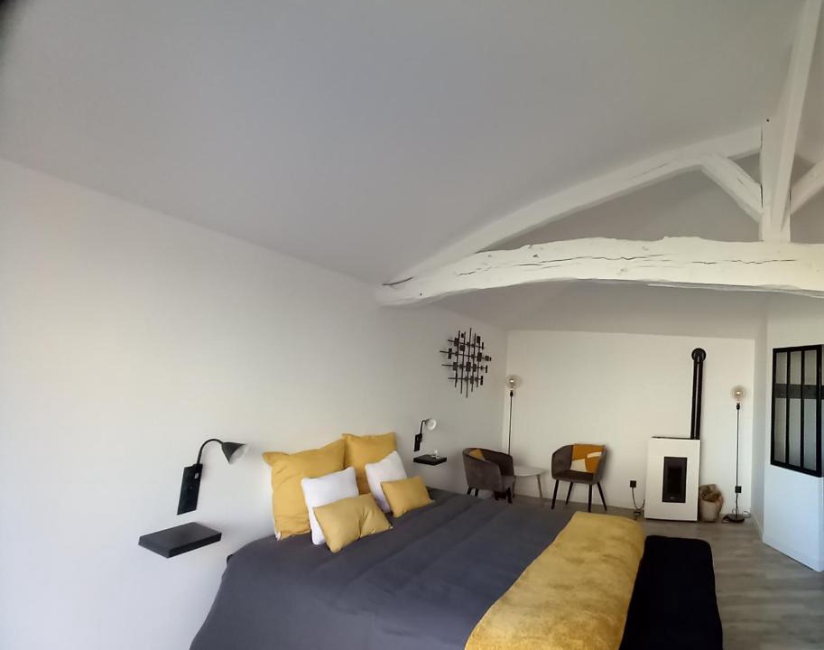 Monbahus Bed & Breakfast | L'atelier d'André
