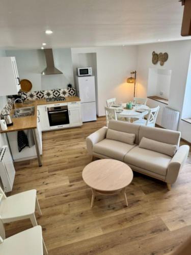 Fayl-Billot House | L'atelier du Vannier