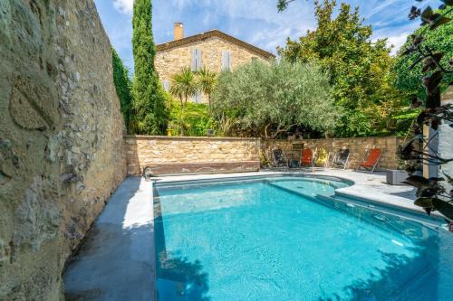 Collias Villa | L'Atelier
