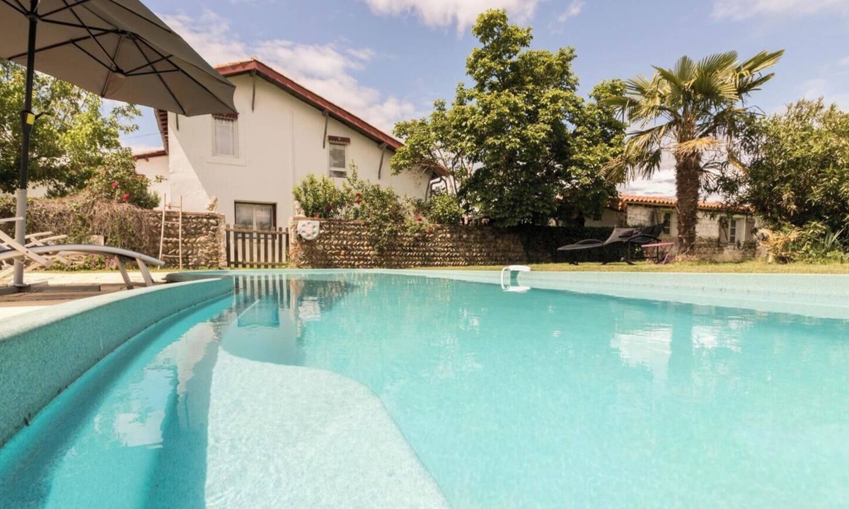 Saint-Elix-le-Chateau House | L'Atelier de la Mandille
