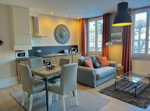 Enclos Apartment | L'Atelier "les Apparts d'Agnès "