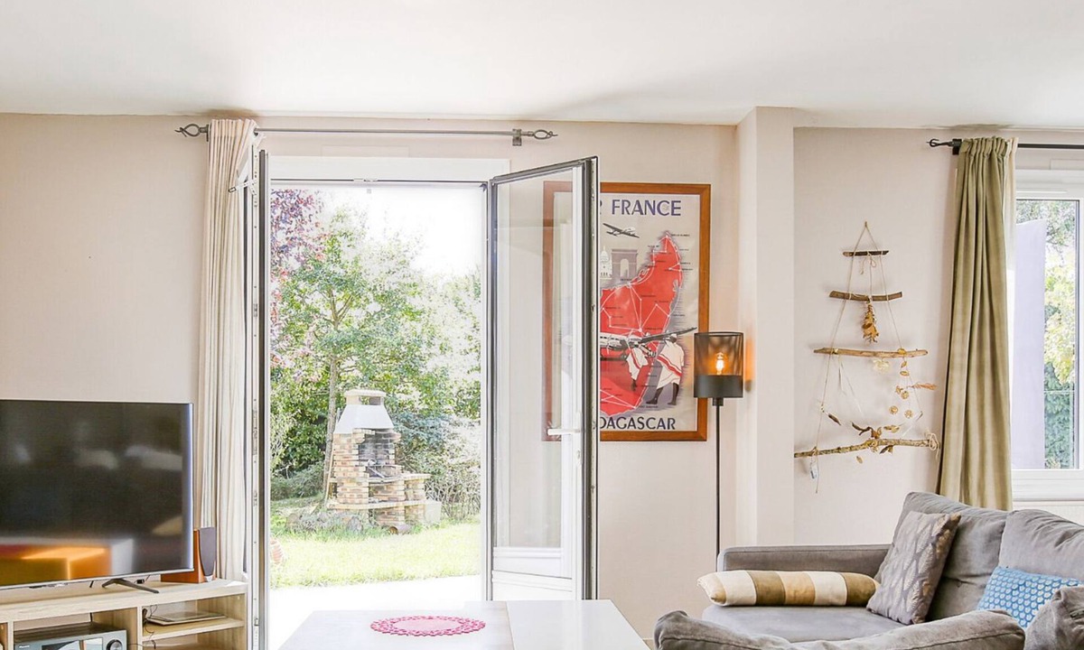 Beaucouze House | L'Atoll - Wifi - Jardin - Parking