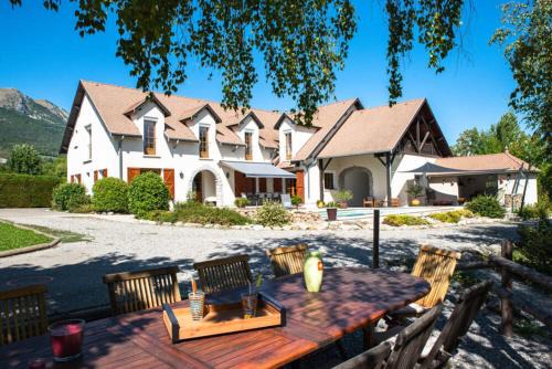 Gap House | L'auberge de Charance