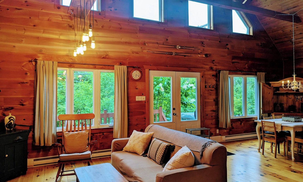 Wakefield House | L'Auberge des Collines Full Guest Suite