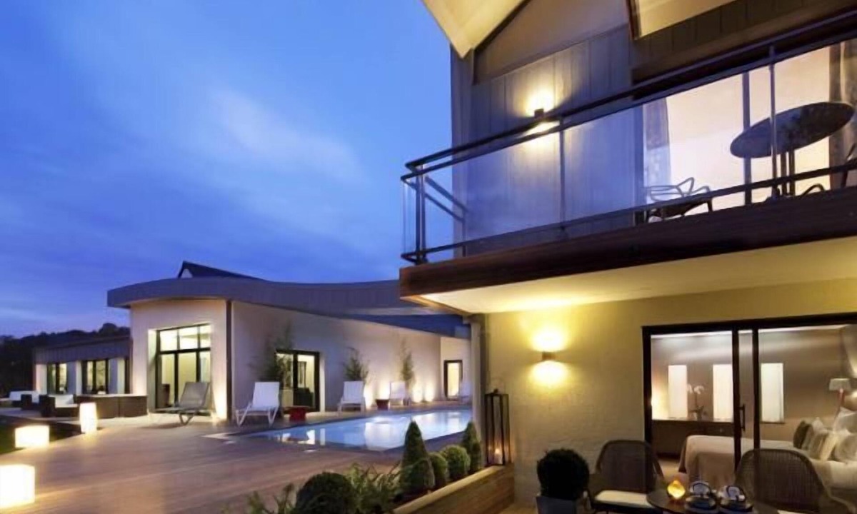 Saint-Ouen-les-Vignes Hotel | L'Aubinière Hotel-Restaurant & Spa