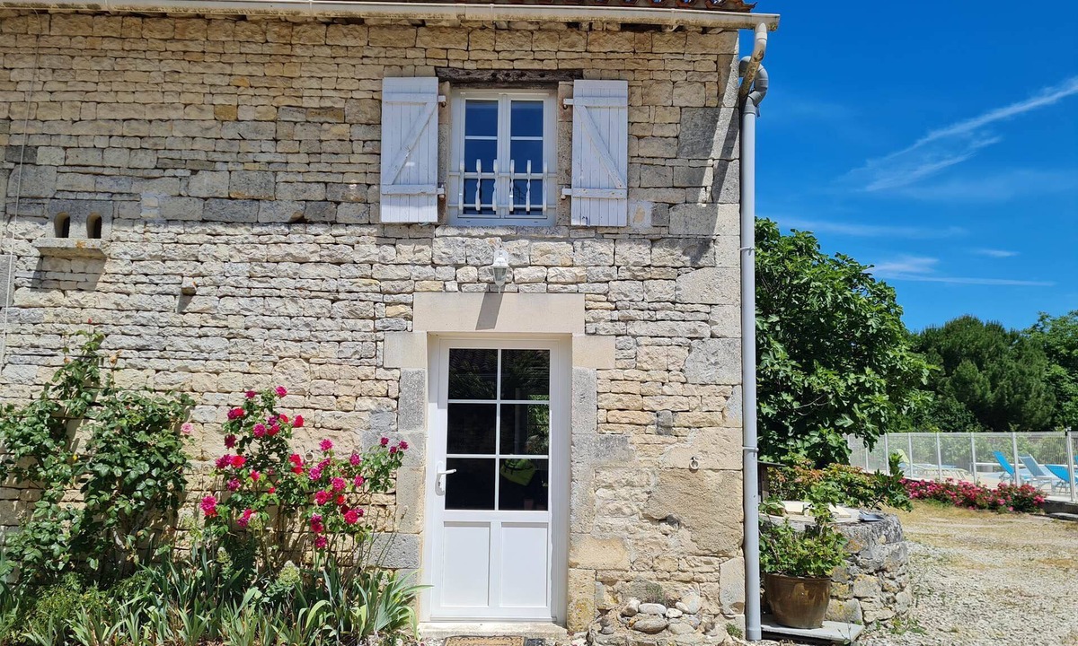 Louzignac Apartment | L'aunis Gite 3