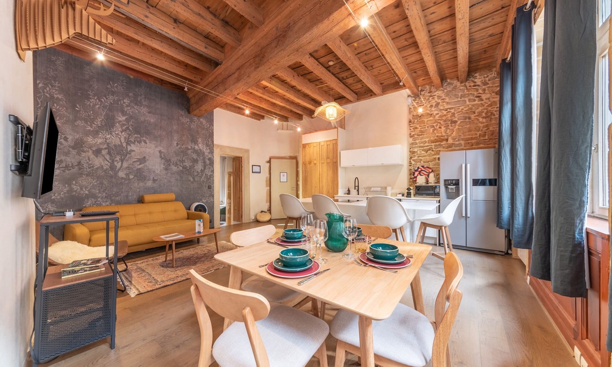 Old Lyon Apartment | L'Authentique - au cœur de Lyon