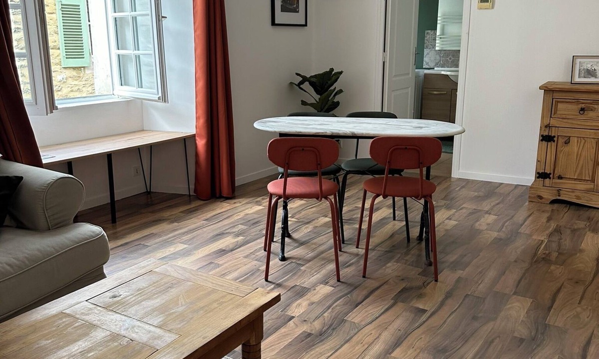 Centre-ville rive gauche Apartment | L'authentique Lavallois