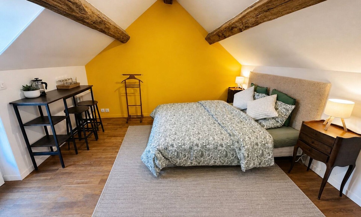Courances Bed & Breakfast | L'Ecrin Jaune de Courances - Bed and Breakfast with garden