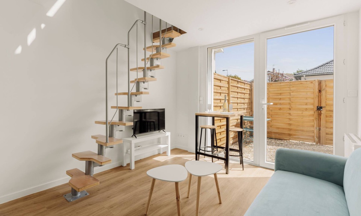 Decines-Charpieu Apartment | L'Ecrin Lumière