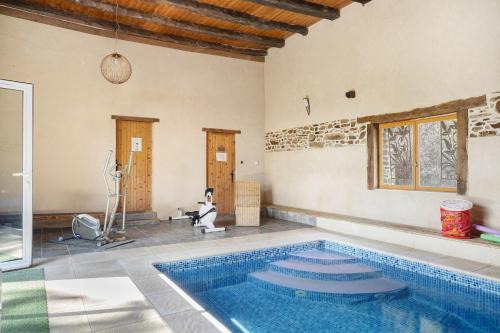 Saint-Thual House | L'Ecurie Du Lesnen Petit Bois