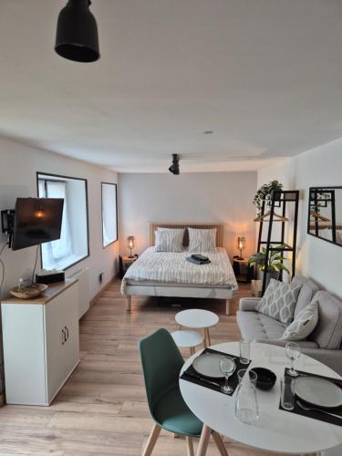 Beaune-la-Rolande House | l'Eden caché