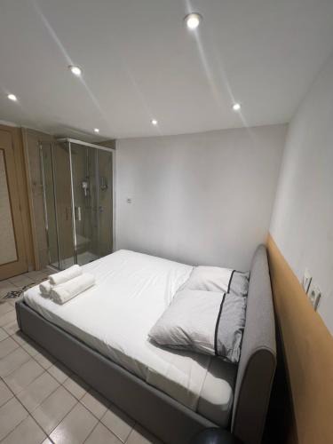 Etampes Apartment | L'EDEN