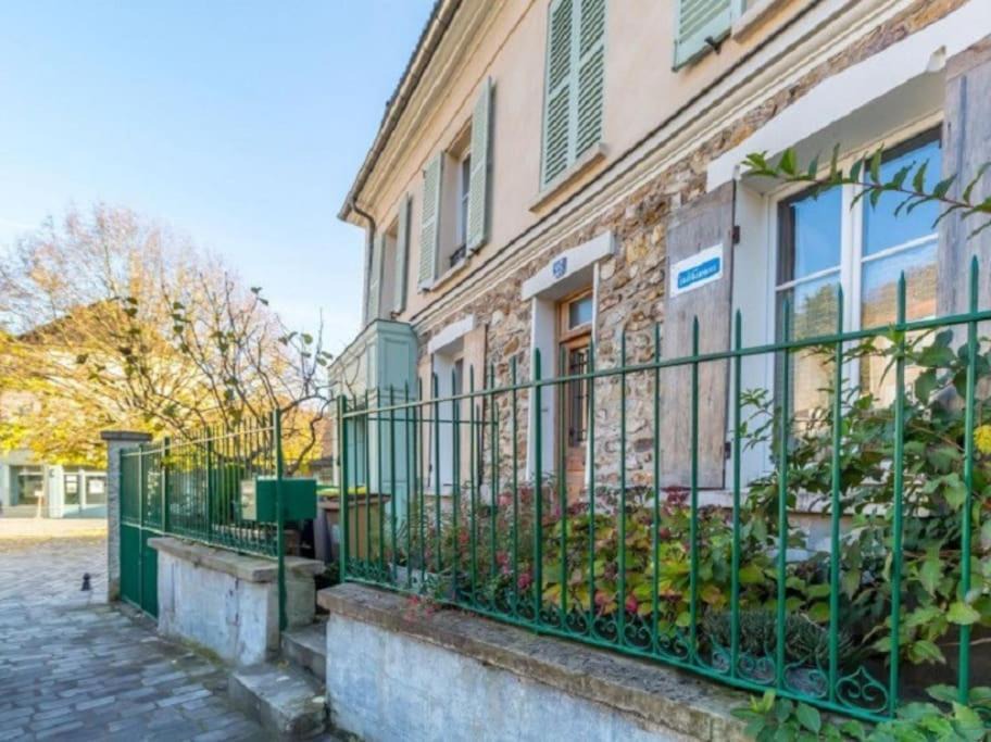 Saint-Prix Apartment | L' Eglise - 2 pièces avec balcon au dernier étage vue Paris