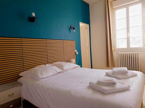 Saint-Paul-du-Bois Bed & Breakfast | L'Entracte