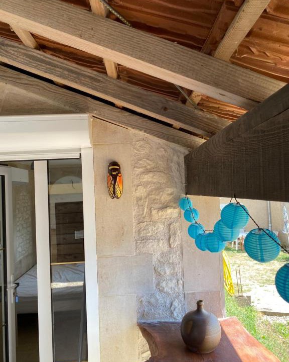 Charmes Apartment | L’entrenous
