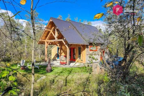 Notre-Dame-Des-Bois House | L'Ermite - Refuge rustique en nature Déconnexion - Cantons-de-l'Est