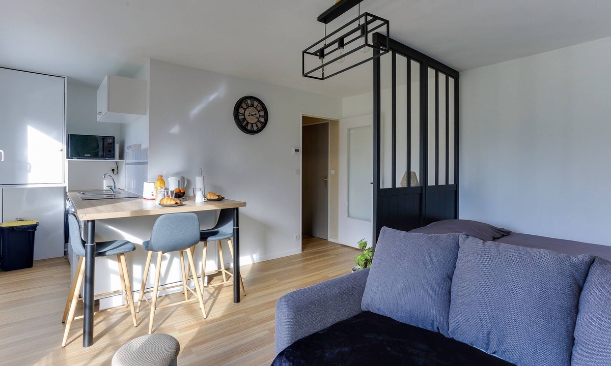 Noyal-Chatillon-sur-Seiche Apartment | L'Escale Bretonne - Studio à 20min de Rennes centre