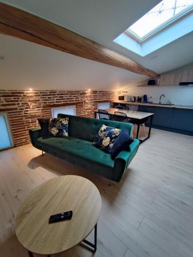 Grisolles Apartment | L'Escale