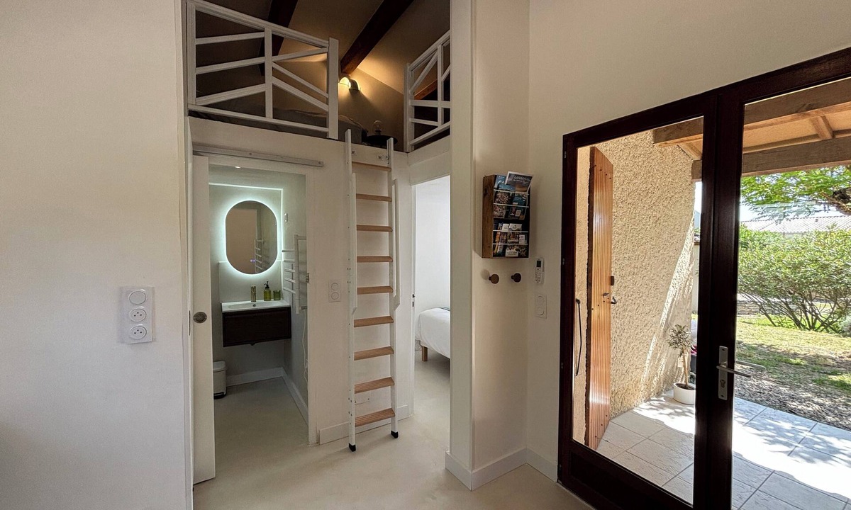 Saint-Martin-d'Ardeche House | L'Escale at the gateway to the Ardèche Gorges!