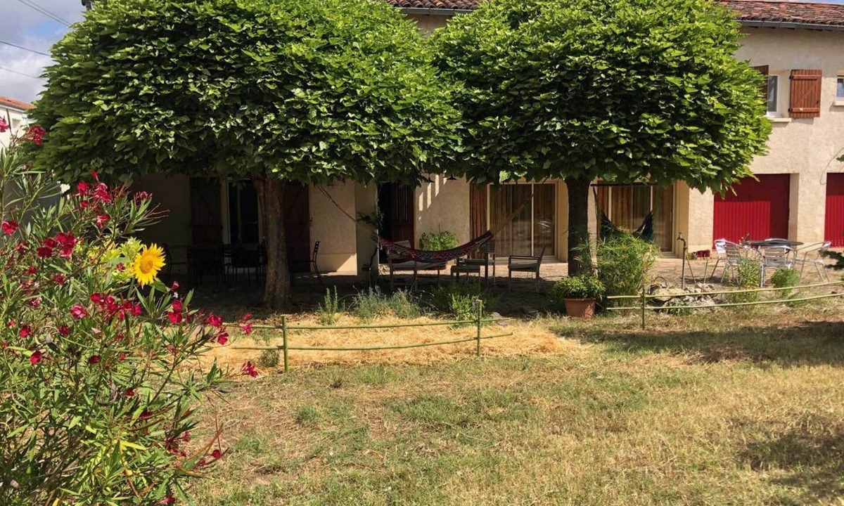 Albi Cottage | L'Escapade, a spacious holiday cottage with a garden near Albi