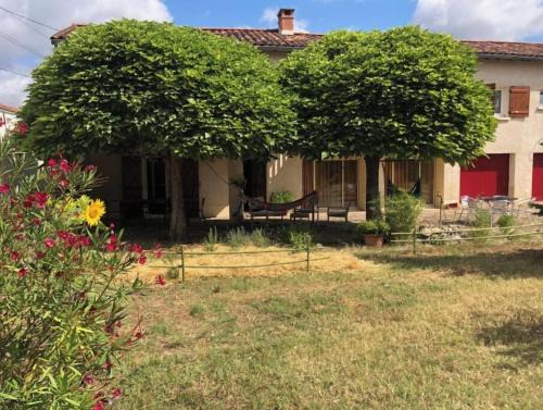 Albi House | L'ESCAPADE, Gite rural en ville! Famille, amis, travail