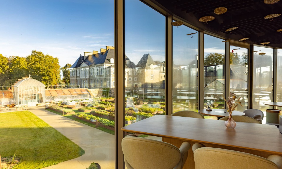 Pire-sur-Seiche Hotel | L'EssenCiel