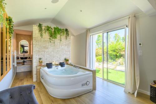 Talmont-Saint-Hilaire House | L'essentiel love 85 - Love room