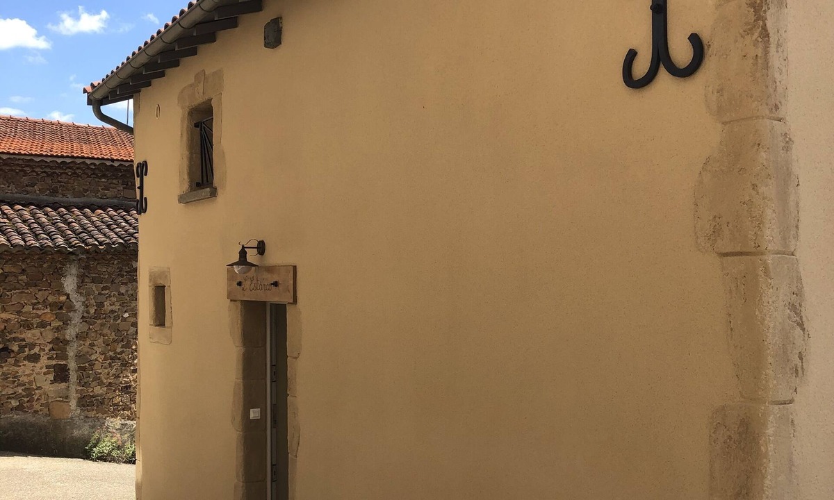 Brioude Sud Auvergne House | "L'Estanco warm village house