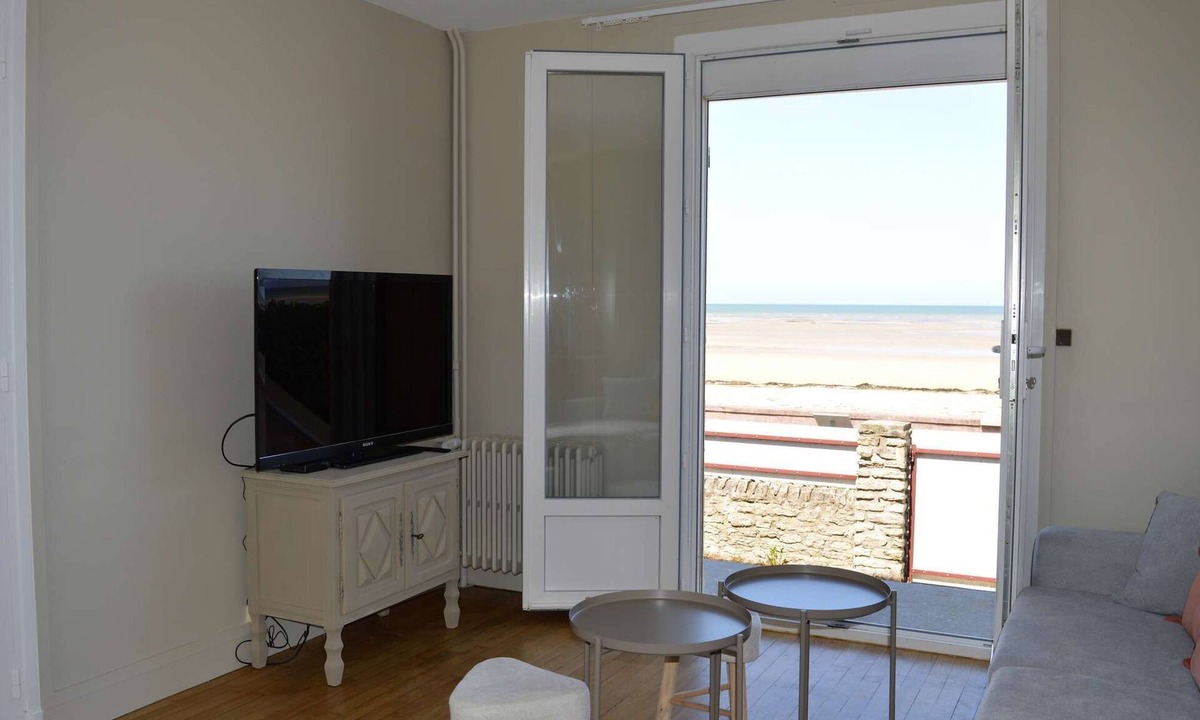 Courseulles-sur-Mer House | L'estran - Maison sur la Digue Avec vue mer