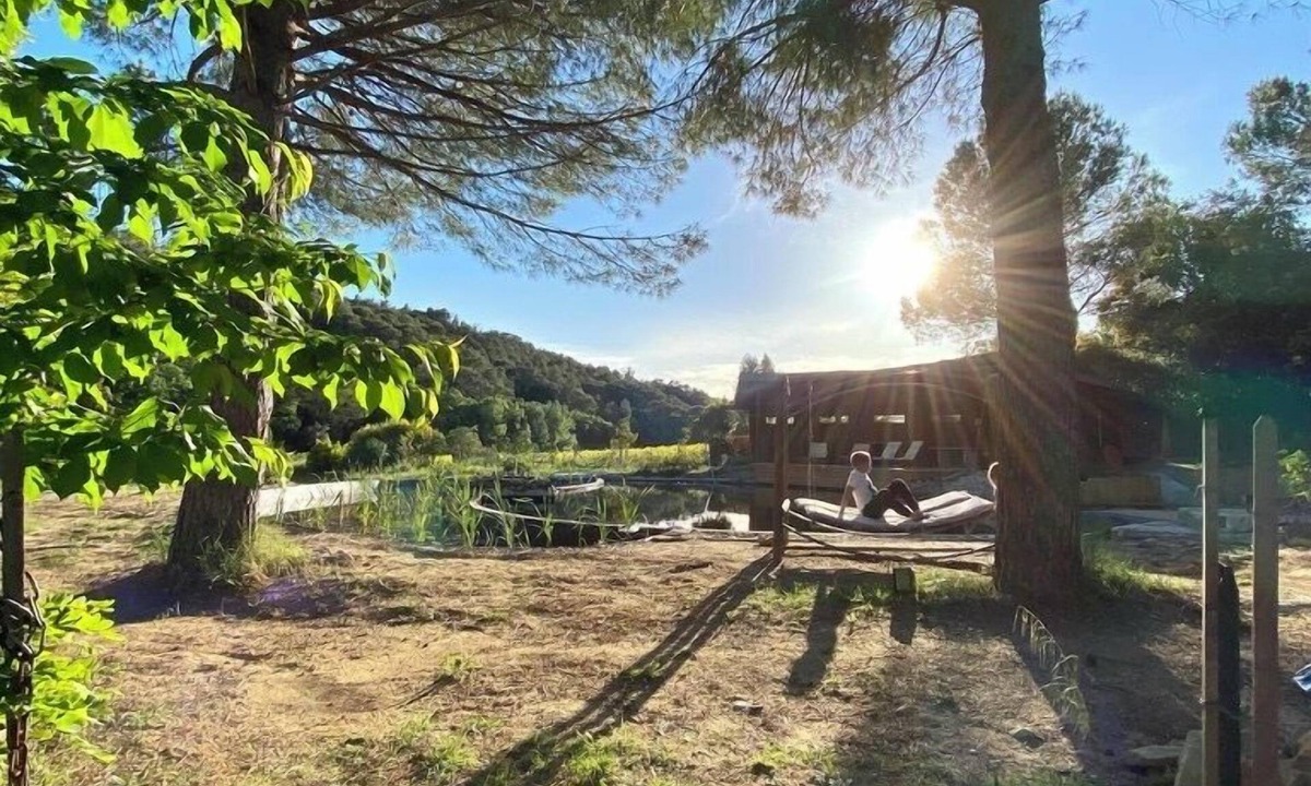 Uchaux House | L'Etang des Cigales : Gite des Acacias
