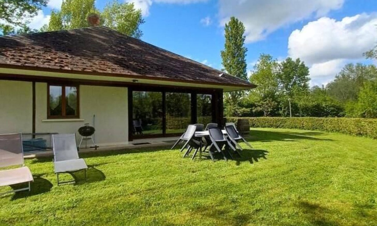 Le Meriot House | L'etang Saint Hubert